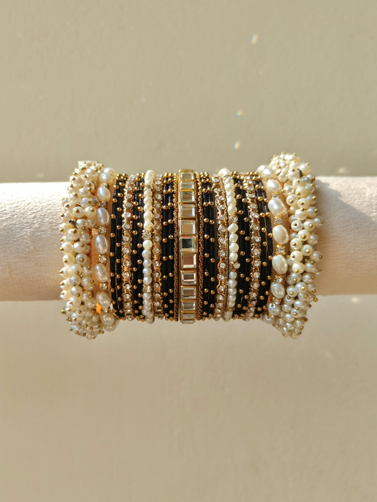 WhatsApp Image 2026-10-21 at 05.30.32 Gajra Kundan Bangles - 042 - Image 1